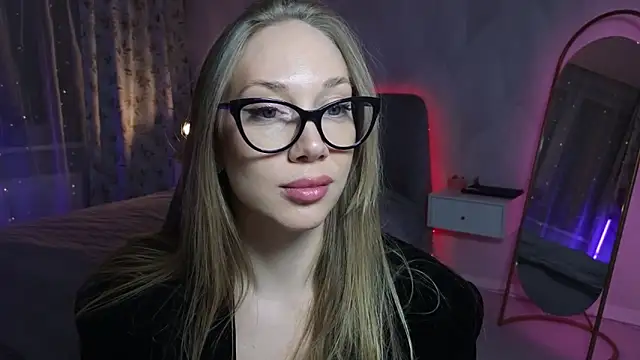 Snapshot of Engel_13 chatting on February 9, 4:00 pm Engel 13 online show from February 9, 4:00 pm