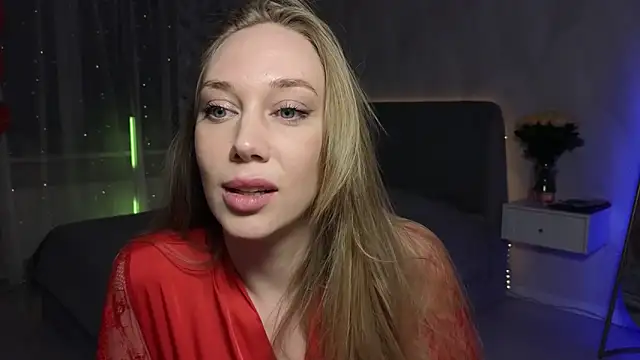 Snapshot of Engel_13 chatting on February 22, 7:01 pm Engel 13 online show from February 22, 7:01 pm