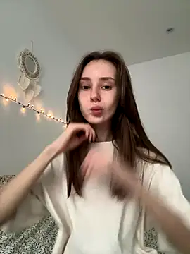 Snapshot of RosieMills chatting on December 16, 3:28 pm RosieMills online show from December 16, 3:28 pm