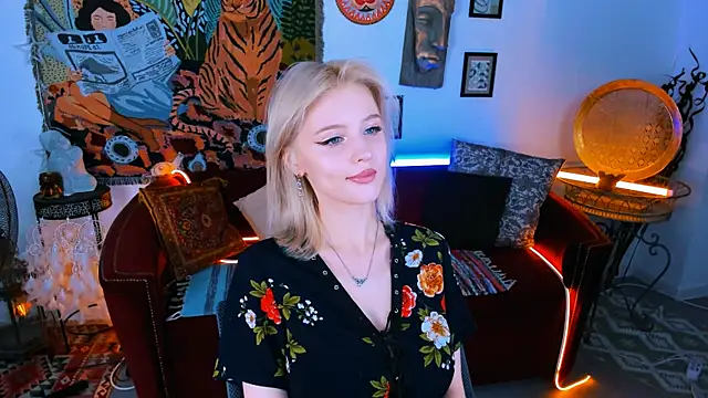 LeonaStane online show from September 13, 5:13 pm