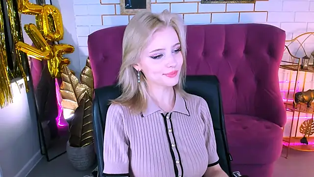 LeonaStane online show from October 16, 5:03 pm