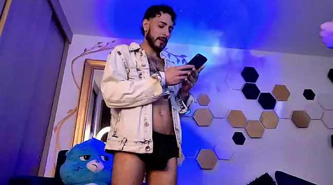 Snapshot of bakersboyssexys chatting on March 16, 9:58 pm bakersboyssexys online show from March 16, 9:58 pm