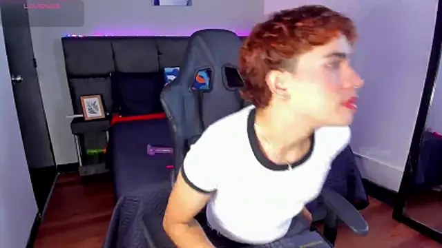 Aiiden 15 online show from January 7, 2:52 pm