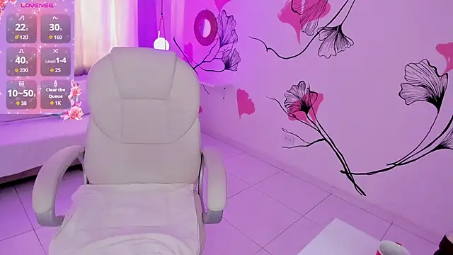 Isabela Fiorelli online show from April 7, 12:49 pm