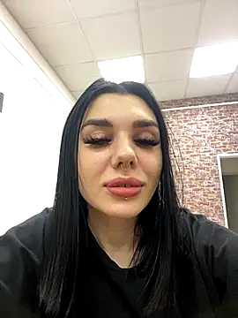 Snapshot of MaeveMoon chatting on October 19, 5:57 pm MaeveMoon online show from October 19, 5:57 pm