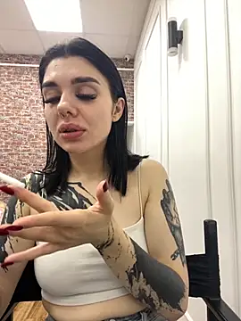 MaeveMoon online show from October 30, 4:14 am