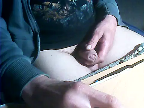 igracek30 online show from May 15, 11:12 pm