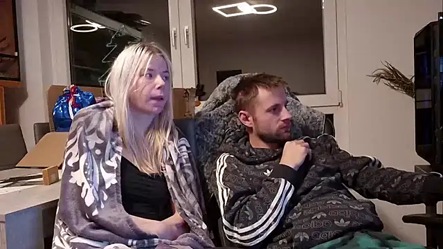 ademandjulia online show from January 18, 9:07 pm