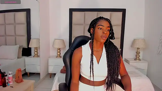 Snapshot of Zoe_CarterX chatting on September 19, 7:25 pm Zoe CarterX online show from September 19, 7:25 pm