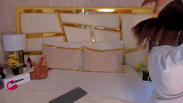 Snapshot of Zoe_CarterX chatting on February 27, 3:01 pm Zoe CarterX online show from February 27, 3:01 pm