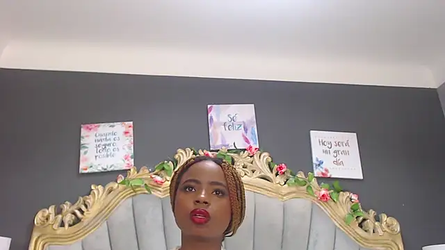 LindaBird online show from March 22, 10:15 pm