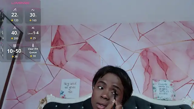 LindaBird online show from February 2, 9:24 pm