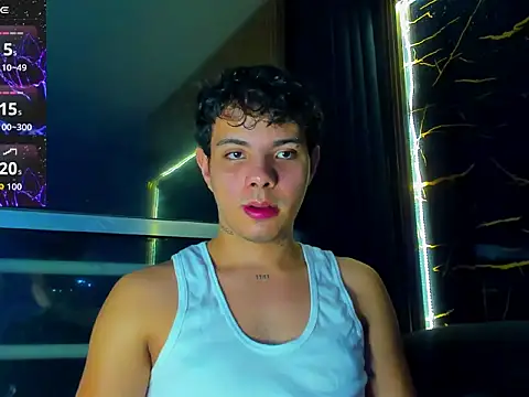Alessandro 1610 online show from June 20, 3:53 am