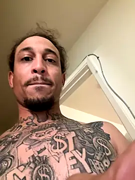 Snapshot of bigdickbigdaddy7373 chatting on January 7, 10:23 pm bigdickbigdaddy7373 online show from January 7, 10:23 pm