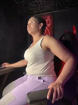 Carola-Ross online show from March 18, 2:15 am