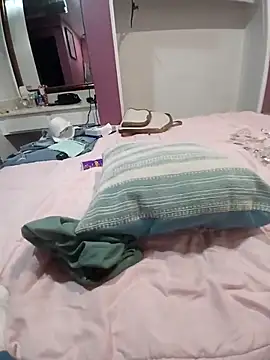 SweetSexyLatina online show from February 23, 7:06 am