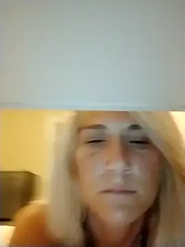 Snapshot of Skippydippy99 chatting on September 25, 5:22 am Skippydippy99 online show from September 25, 5:22 am