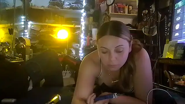 ShysluutGia online show from March 5, 1:51 pm