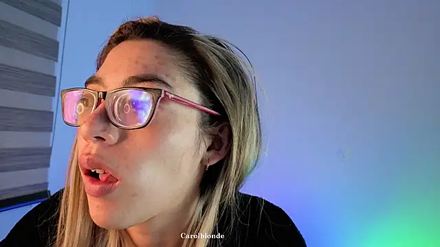 Carolblonde online show from May 31, 2:53 am