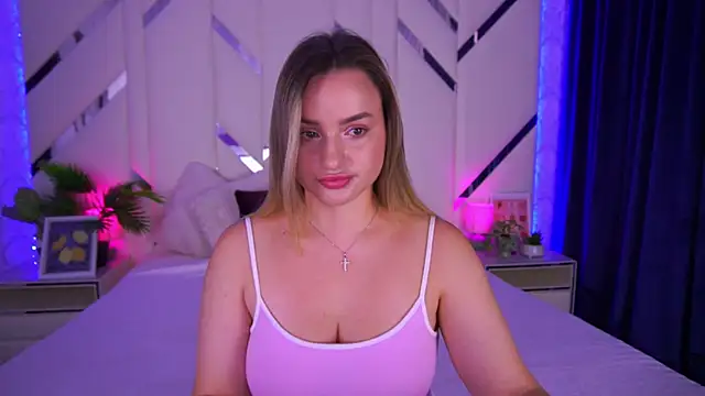 Snapshot of LindsieGreyy chatting on September 27, 6:07 am LindsieGreyy online show from September 27, 6:07 am