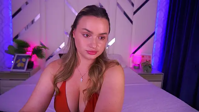 Snapshot of LindsieGreyy chatting on October 2, 6:09 am LindsieGreyy online show from October 2, 6:09 am