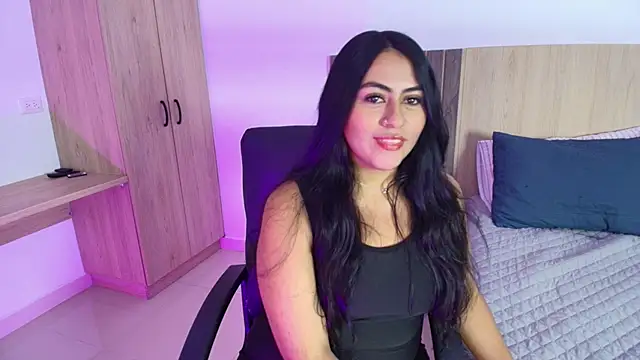 Snapshot of Mia_cm chatting on March 12, 7:59 pm Mia cm online show from March 12, 7:59 pm