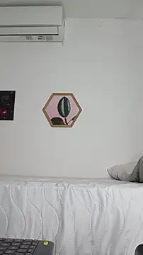 Dhalila  online show from October 21, 11:11 am