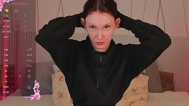 Snapshot of JoYung chatting on October 12, 4:22 am JoYung online show from October 12, 4:22 am