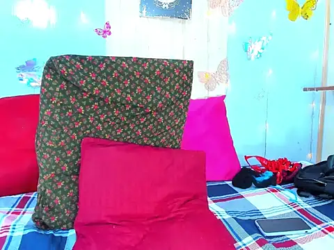 corynatayler online show from November 28, 11:07 pm