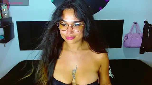 Snapshot of Ana_Riderr chatting on February 20, 6:26 am Ana Riderr online show from February 20, 6:26 am