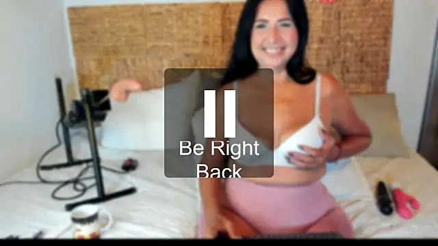 Jackiehmilf52 online show from February 17, 2:24 pm