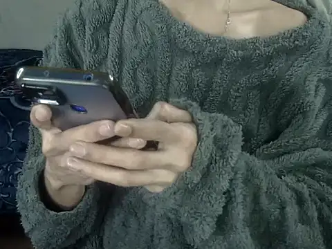 Snapshot of YourCDBitch chatting on February 6, 6:33 pm YourCDBitch online show from February 6, 6:33 pm