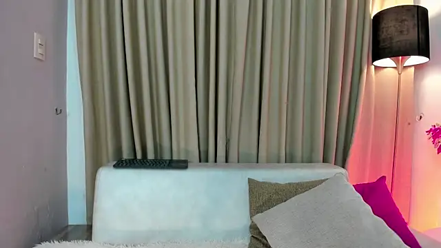 MiaHertz online show from March 1, 11:58 pm