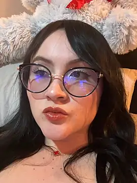 Snapshot of ValentinaOrtiz3 chatting on February 12, 11:22 pm ValentinaOrtiz3 online show from February 12, 11:22 pm