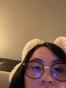 Snapshot of ValentinaOrtiz3 chatting on March 3, 2:28 am ValentinaOrtiz3 online show from March 3, 2:28 am