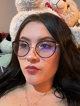 Snapshot of ValentinaOrtiz3 chatting on March 5, 2:18 am ValentinaOrtiz3 online show from March 5, 2:18 am