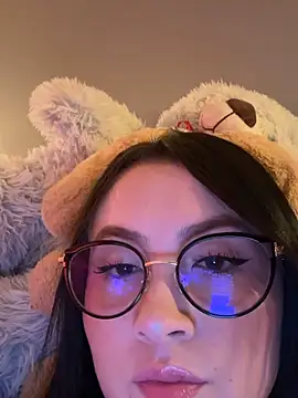 Snapshot of ValentinaOrtiz3 chatting on March 9, 10:36 pm ValentinaOrtiz3 online show from March 9, 10:36 pm