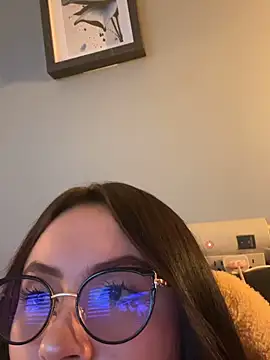 Snapshot of ValentinaOrtiz3 chatting on May 7, 10:48 pm ValentinaOrtiz3 online show from May 7, 10:48 pm