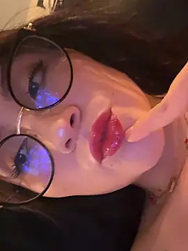 ValentinaOrtiz3 online show from June 25, 11:42 pm