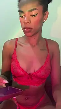 Snapshot of Mirellysbs1 chatting on December 14, 4:18 am Mirellysbs1 online show from December 14, 4:18 am