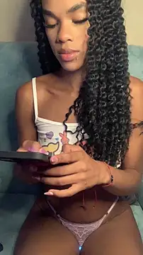 Snapshot of Mirellysbs1 chatting on April 1, 5:21 pm Mirellysbs1 online show from April 1, 5:21 pm