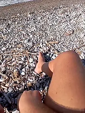 Snapshot of gkal7877_ chatting on September 26, 1:15 pm gkal7877 online show from September 26, 1:15 pm