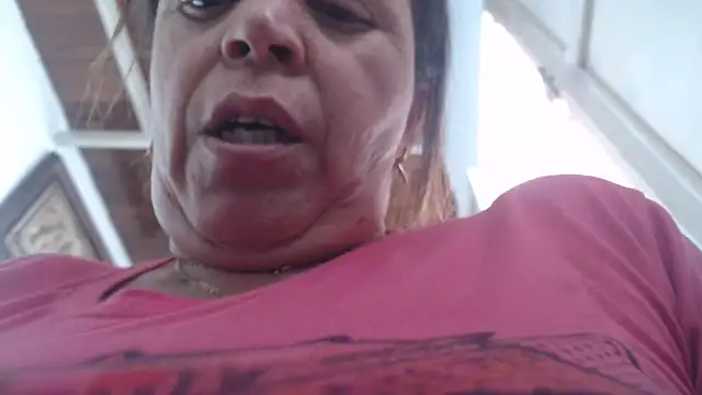 Snapshot of alina_maturehot chatting on February 28, 5:04 pm alina maturehot online show from February 28, 5:04 pm