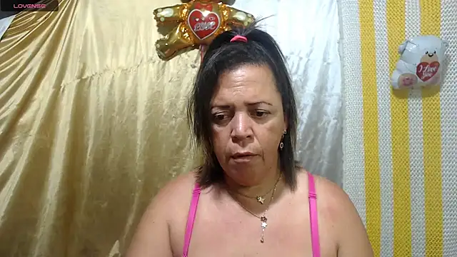 Snapshot of alina_maturehot chatting on March 1, 3:38 pm alina maturehot online show from March 1, 3:38 pm