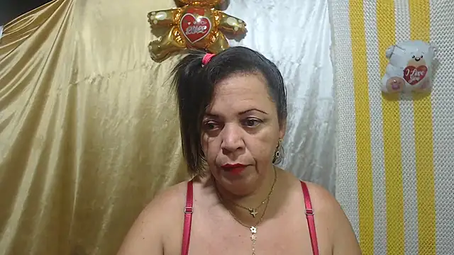 Snapshot of alina_maturehot chatting on March 8, 5:07 am alina maturehot online show from March 8, 5:07 am