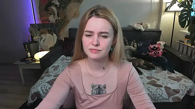 Snapshot of Alexa_Pirs chatting on April 29, 3:49 pm Alexa Pirs online show from April 29, 3:49 pm