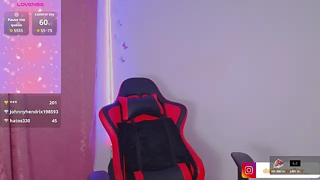 Daphnewalker   online show from September 15, 6:57 am