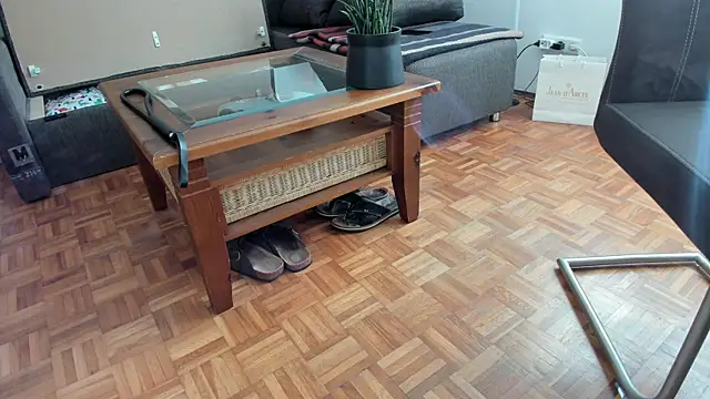 Snapshot of molicaremolicare chatting on November 5, 8:25 am molicaremolicare online show from November 5, 8:25 am