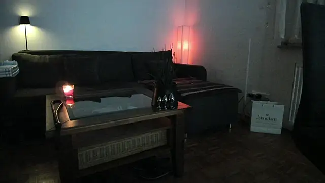 Snapshot of molicaremolicare chatting on November 10, 6:23 am molicaremolicare online show from November 10, 6:23 am