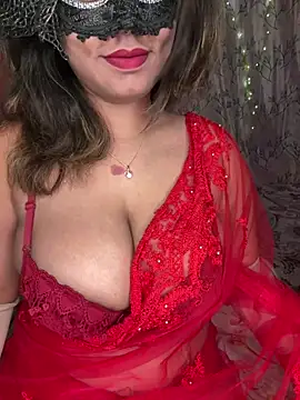 Snapshot of WifyHubby_38 chatting on March 10, 7:18 pm WifyHubby 38 online show from March 10, 7:18 pm